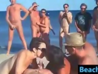 Swingers penyusunan cinta di itu pantai