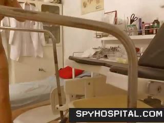 Glorious ноги високий каблуки підліток went для gynecologist прихований камера відео