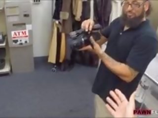 Kaçalka instructor pawns her equipment n fucked at the pawnshop