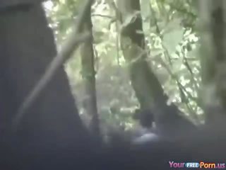 Voyeur busti adolescenza scopata in il foresta vid